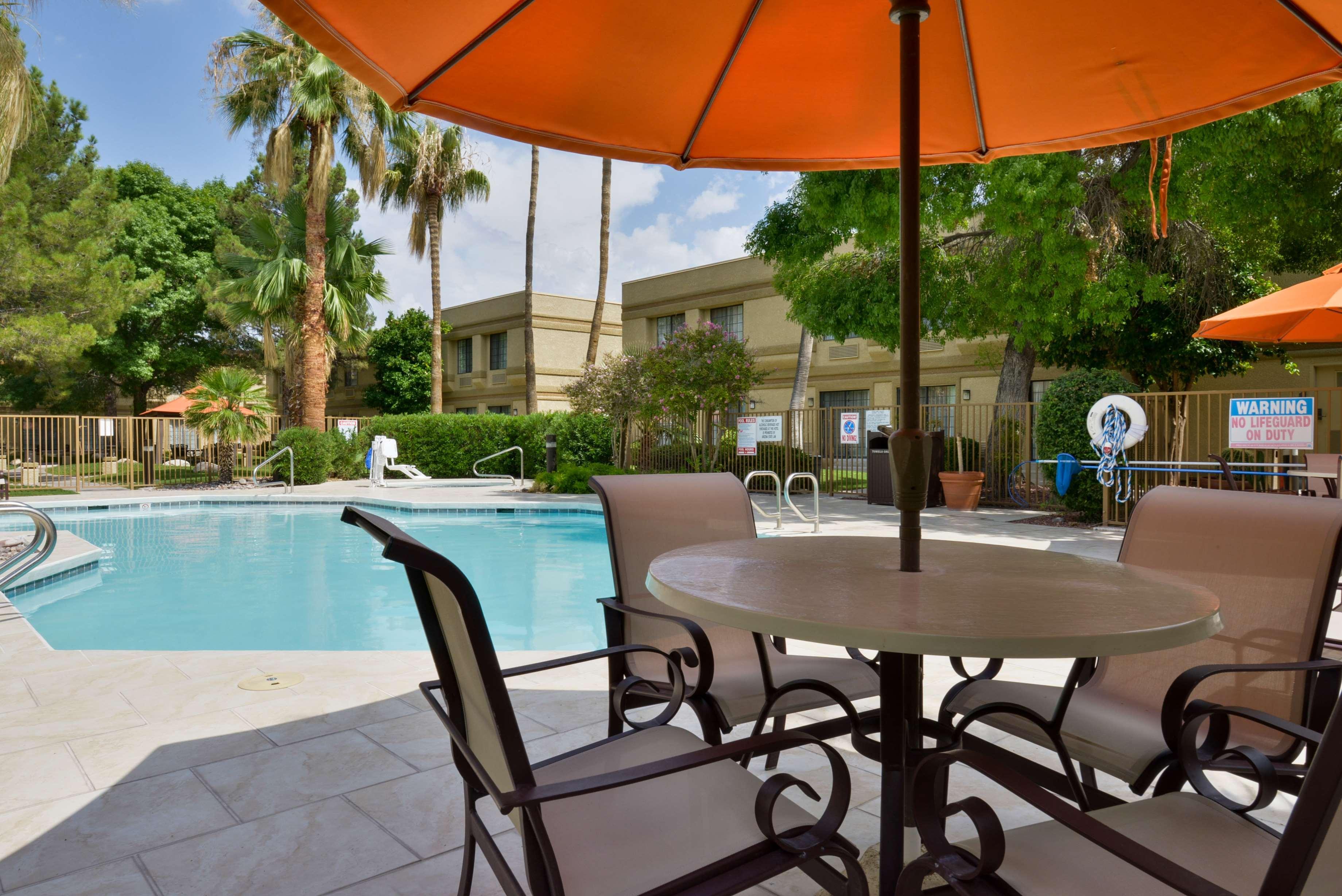 Wyndham Tucson Airport Hotel & Conference Center Buitenkant foto