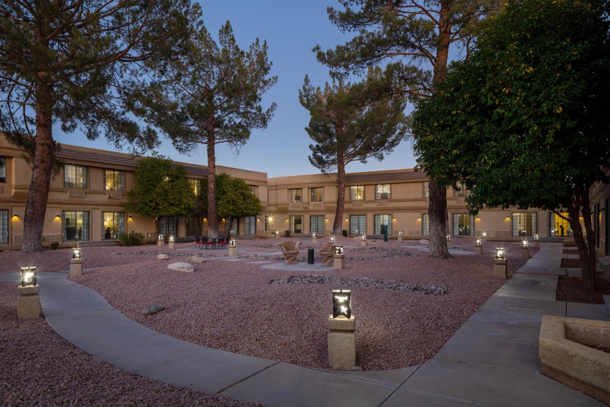Wyndham Tucson Airport Hotel & Conference Center Buitenkant foto