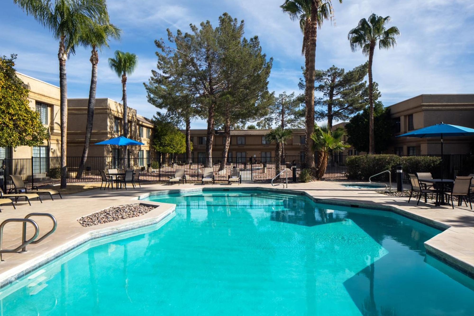 Wyndham Tucson Airport Hotel & Conference Center Buitenkant foto